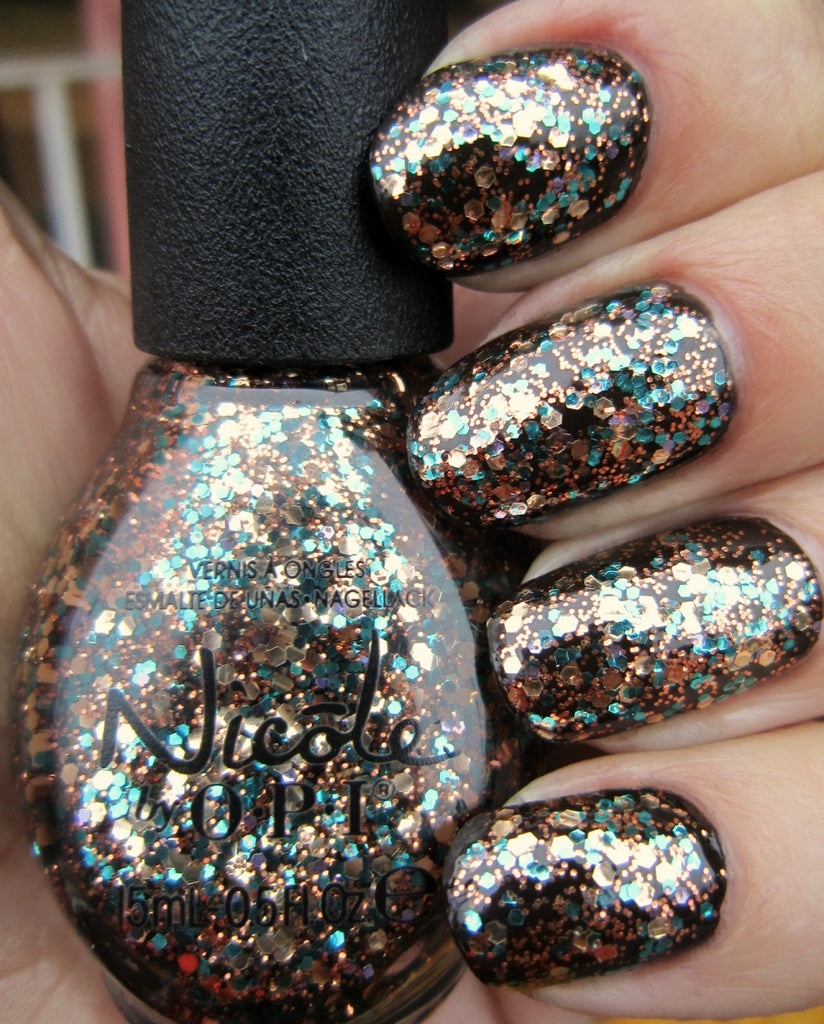 OPI All Sparkly and Gold Nail Lacquer (15ml) - FREE Delivery