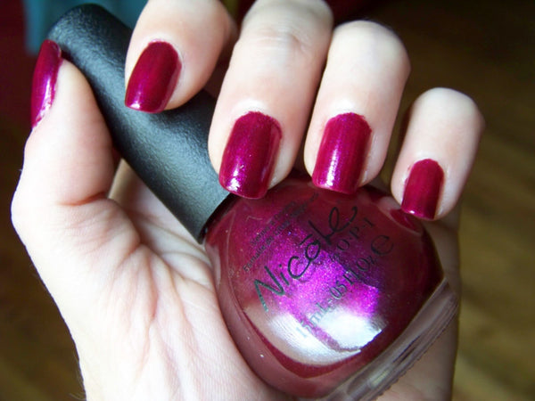 OPI Nicole LqrVIO-LET`S TALK ABOUT RED